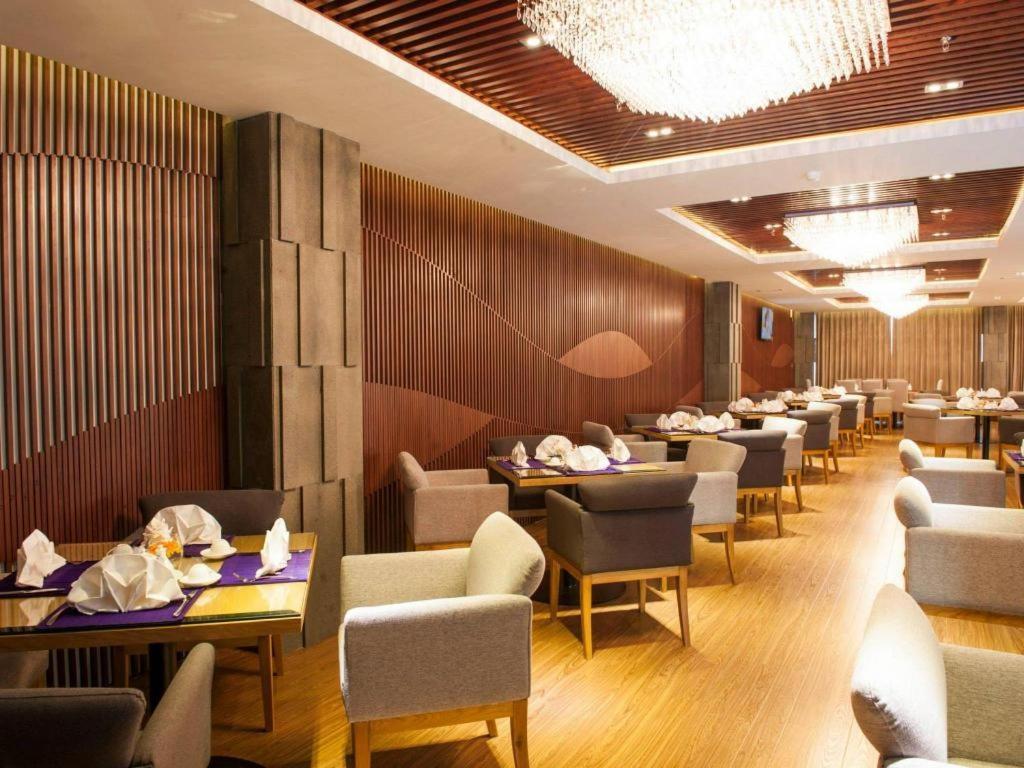 芹苴伊利斯酒店 外观 照片